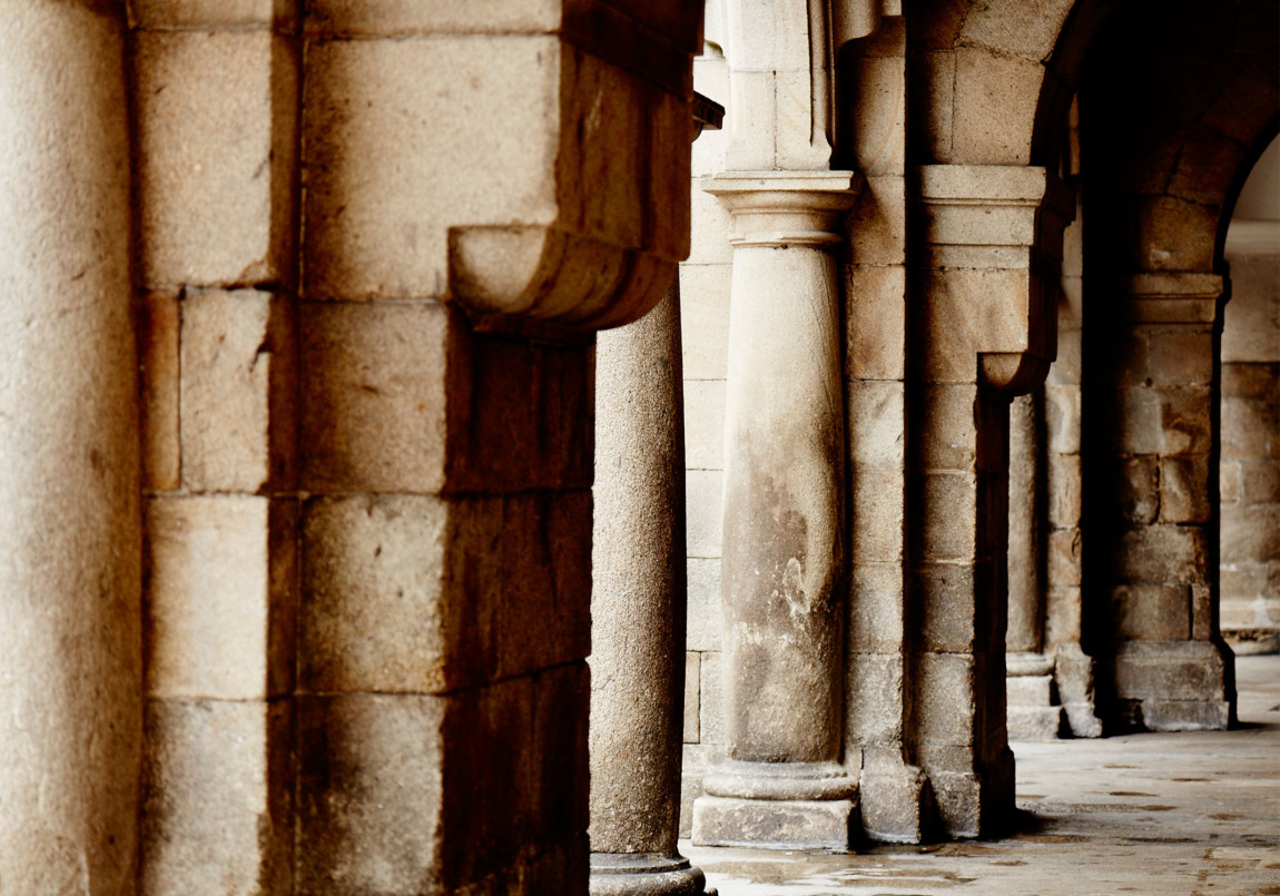 Identidad y dirección de arte Inferniño Clase bcn – Clase bcn